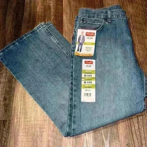 Wrangler Boot Cut Flex Blue Jeans - Adjustable waist. NWT Boys Size 12 Husky